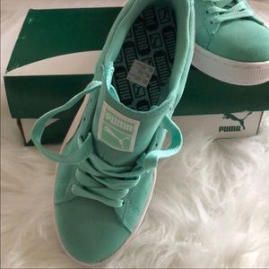 🆕 Suede PUMA classics - New (never worn)
